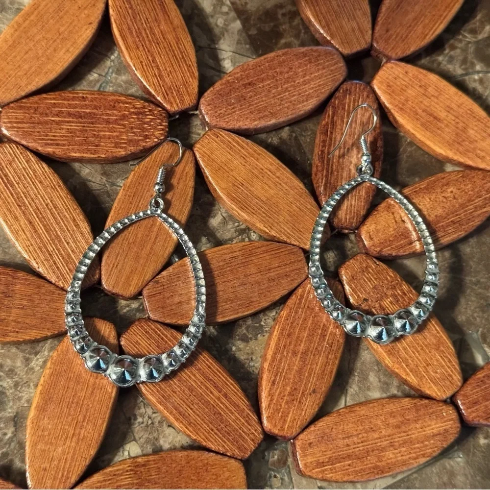 Boho Western Silver & White Beaded Teardrop Earrings